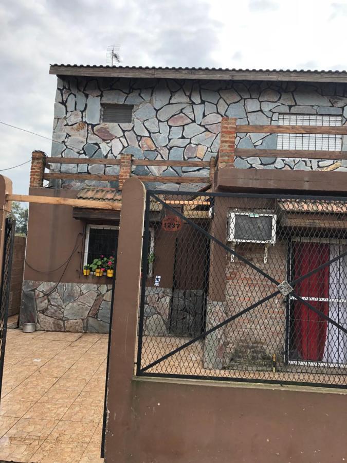 Luis'S House Ezeiza Airport Hotel Monte Grande Bagian luar foto
